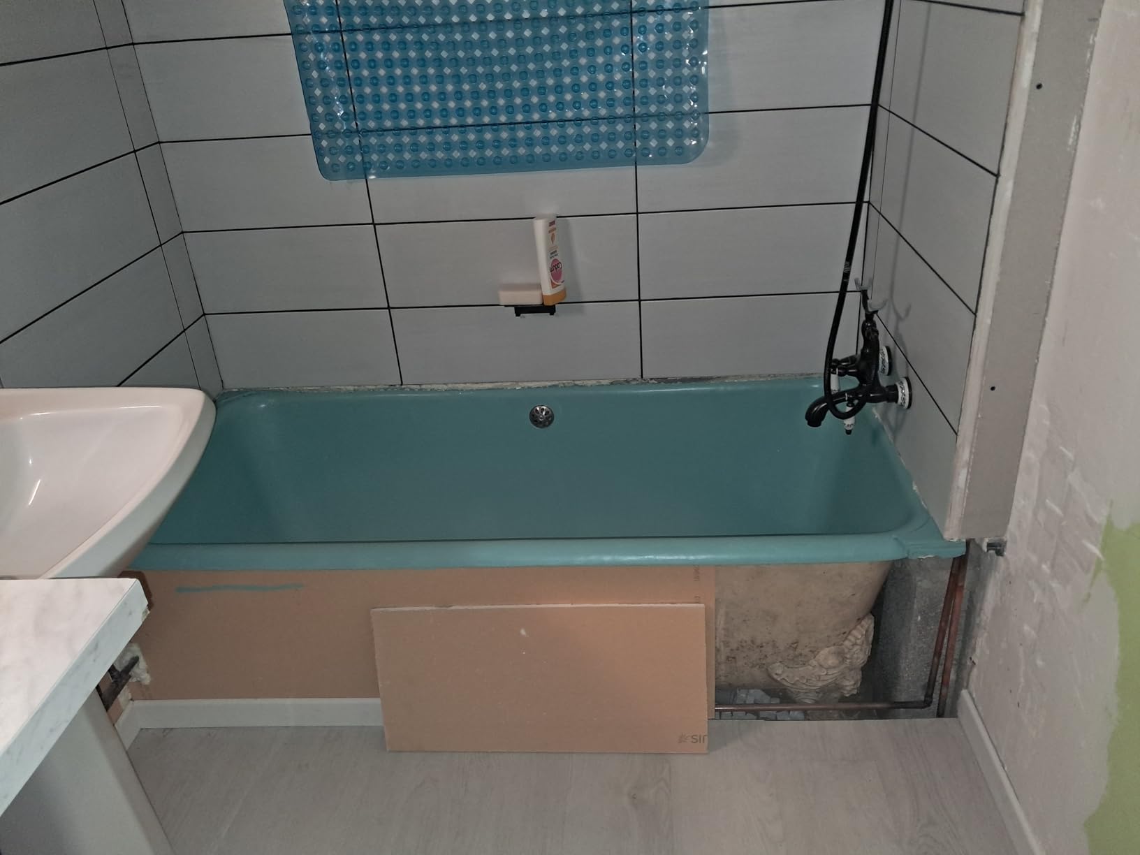 Baignoire blanche